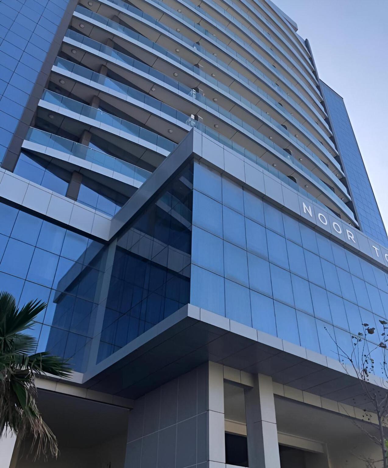 Modern Elegance With Sea Views In Central Tangier - Steps To Beach, Train And Attractions! Esterno foto